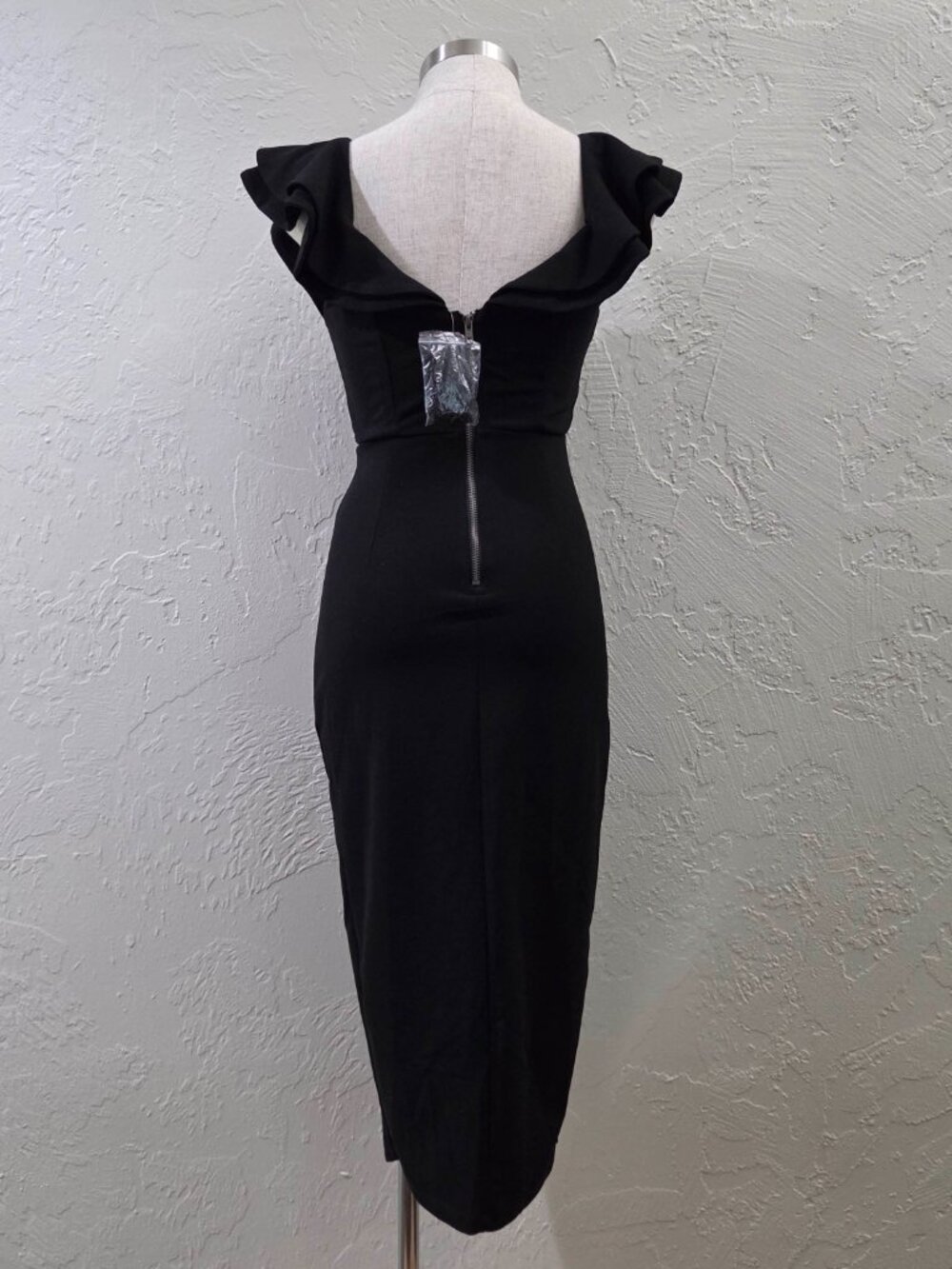 Black Bodycon Midi Dress With Ruffles V-neckline‎ - Picture 2 of 3